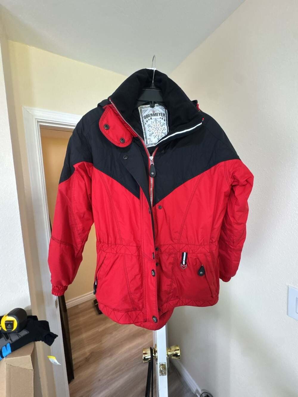 Vintage Obermeyer Ski Jacket Women's Size 10 Red Black Insulated